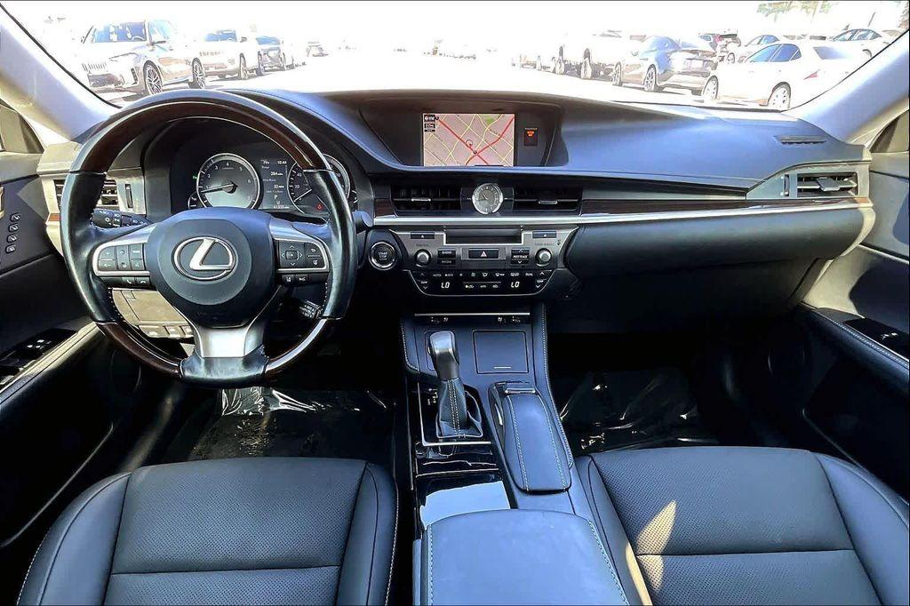 used 2018 Lexus ES 350 car, priced at $25,438