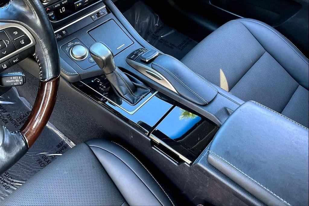 used 2018 Lexus ES 350 car, priced at $25,438