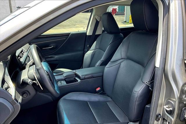 used 2021 Lexus ES 300h car, priced at $34,645