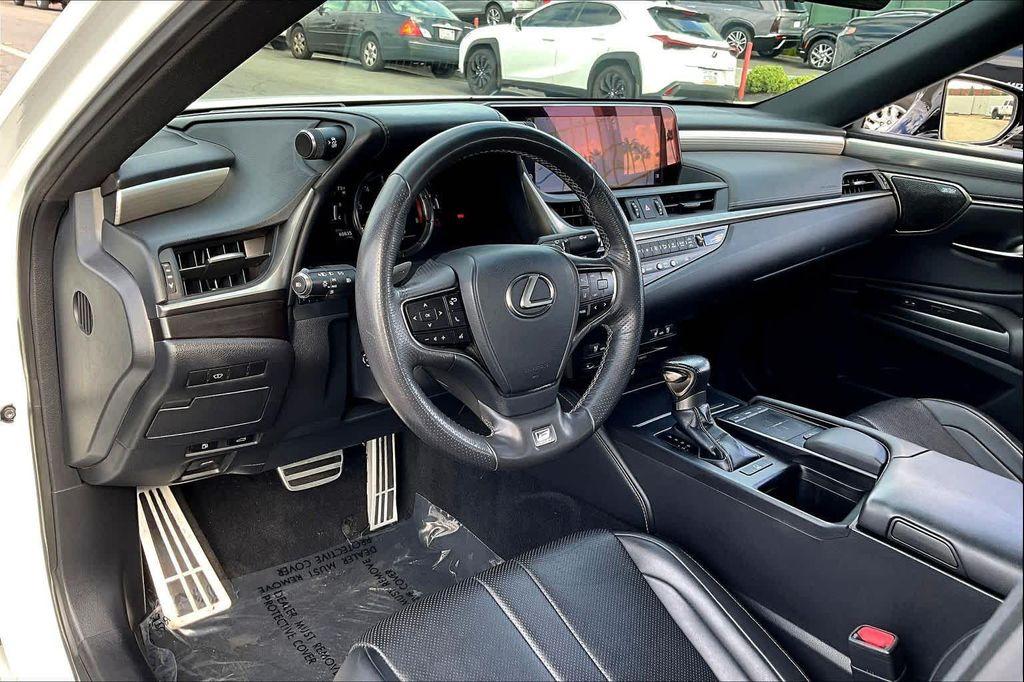 used 2019 Lexus ES 350 car, priced at $31,995