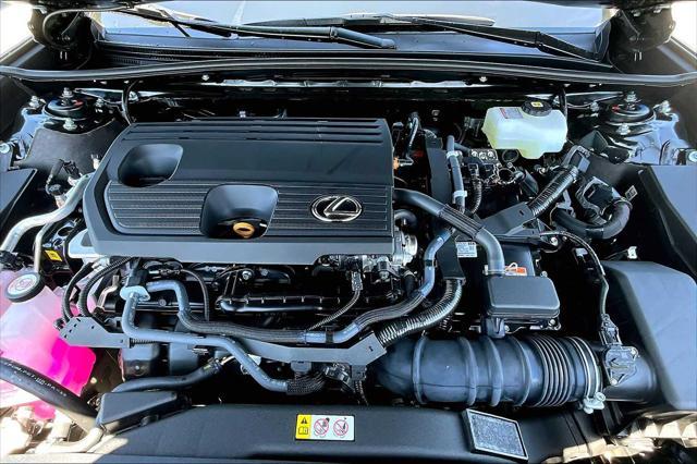 new 2025 Lexus ES 300h car, priced at $48,394