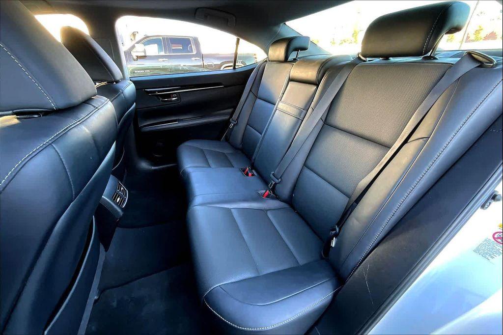 used 2017 Lexus ES 350 car, priced at $22,995