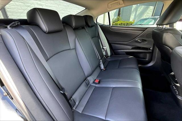 used 2024 Lexus ES 300h car, priced at $41,995