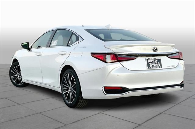 new 2025 Lexus ES 300h car, priced at $47,352