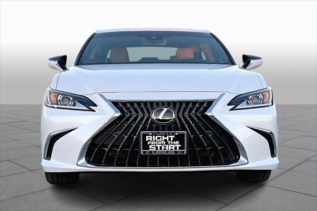 new 2025 Lexus ES 300h car, priced at $47,352