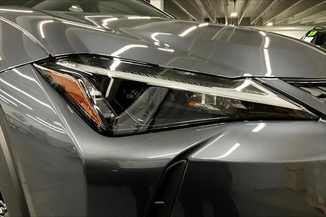 new 2025 Lexus UX 300h car, priced at $40,924