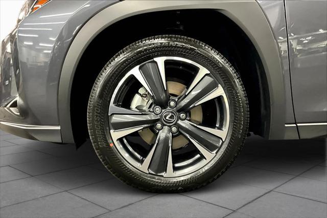 new 2025 Lexus UX 300h car, priced at $40,924