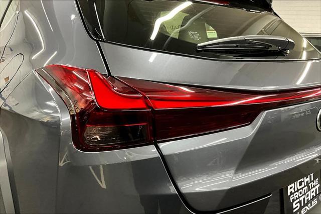 new 2025 Lexus UX 300h car, priced at $40,924
