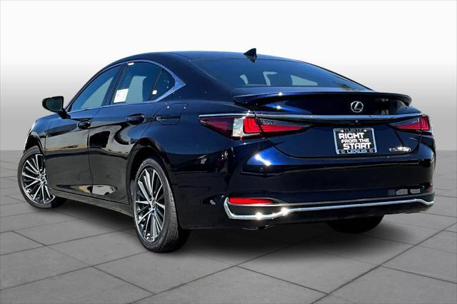 new 2025 Lexus ES 300h car, priced at $47,782