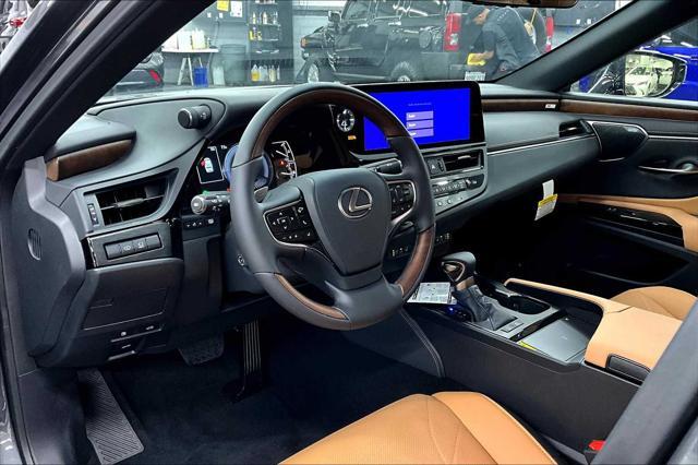 new 2025 Lexus ES 300h car, priced at $56,234