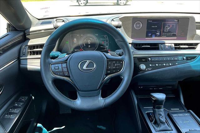 used 2021 Lexus ES 300h car, priced at $33,066