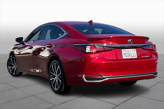 used 2023 Lexus ES 300h car, priced at $39,998