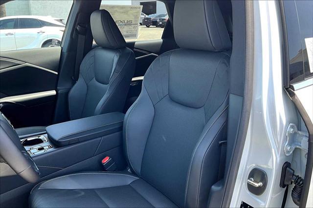 new 2025 Lexus RX 350 car, priced at $56,179