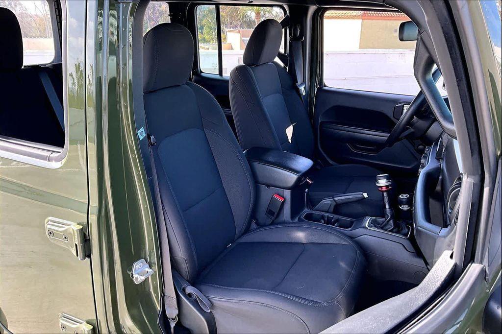 used 2022 Jeep Wrangler Unlimited car, priced at $28,415