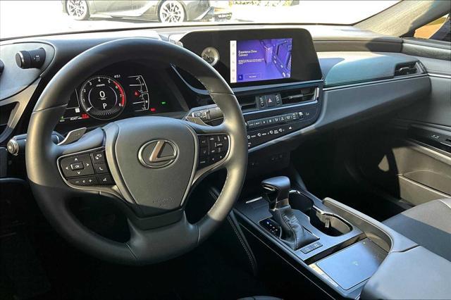 used 2025 Lexus ES 300h car, priced at $47,800