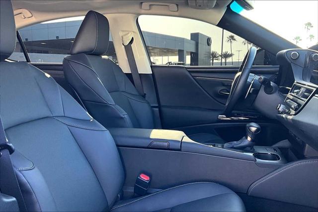 used 2025 Lexus ES 300h car, priced at $47,800