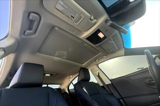 used 2025 Lexus ES 300h car, priced at $47,800