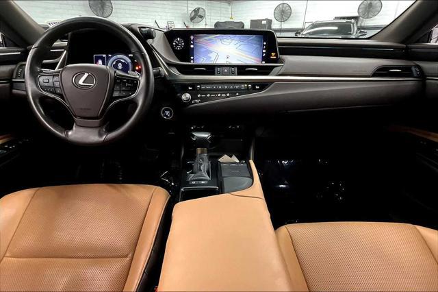 used 2021 Lexus ES 300h car, priced at $34,600