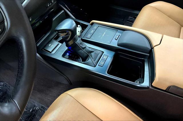 used 2021 Lexus ES 300h car, priced at $34,600