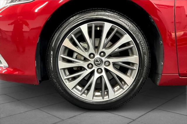 used 2021 Lexus ES 300h car, priced at $34,600