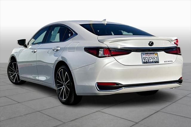 used 2023 Lexus ES 300h car, priced at $41,396