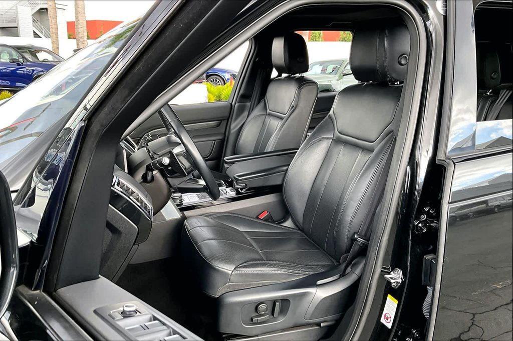 used 2017 Land Rover Discovery car, priced at $17,872