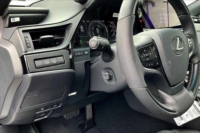 new 2025 Lexus ES 300h car, priced at $56,234