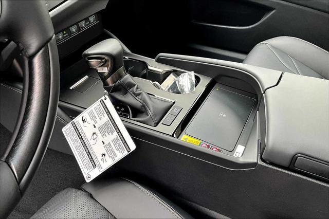 new 2025 Lexus ES 300h car, priced at $56,234