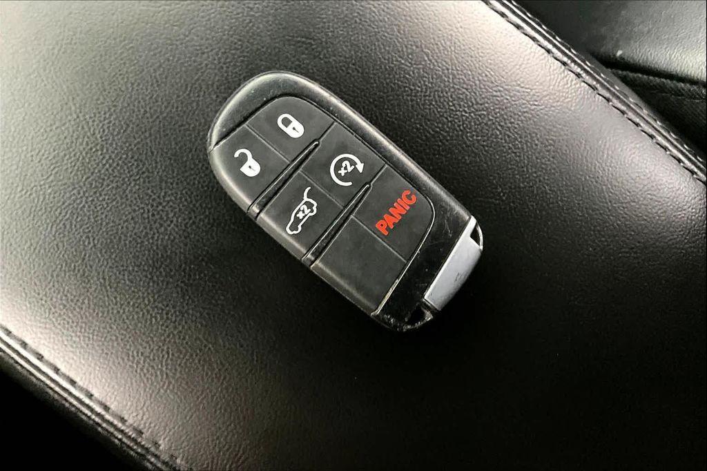 used 2019 Jeep Grand Cherokee car, priced at $24,351