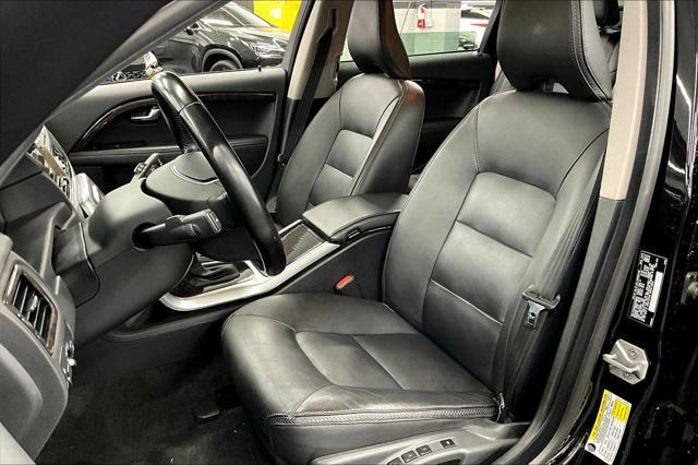 used 2016 Volvo XC70 car, priced at $17,960
