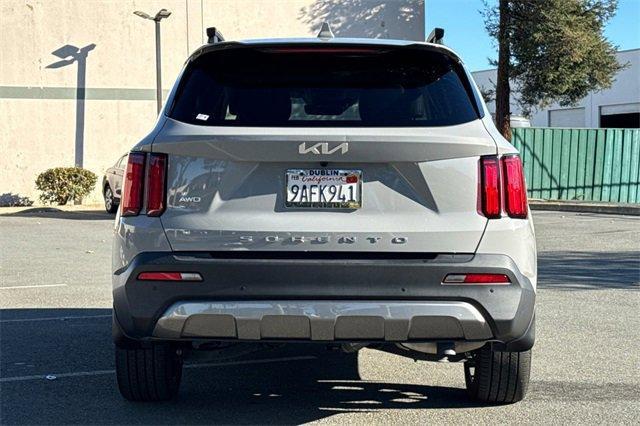 used 2022 Kia Sorento car, priced at $31,000