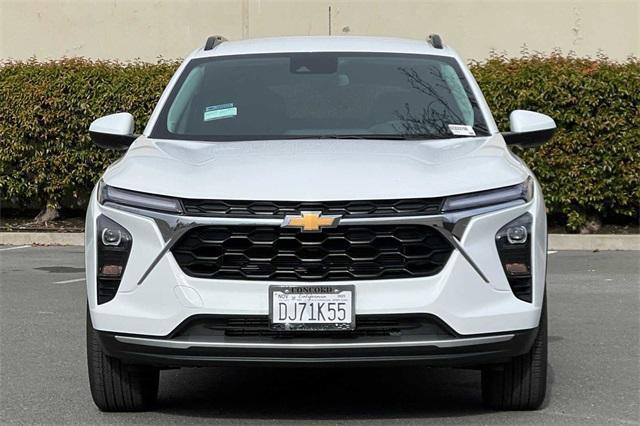 used 2025 Chevrolet Trax car, priced at $23,800