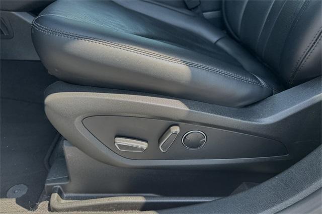 used 2023 Lincoln Nautilus car, priced at $31,248