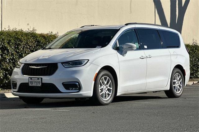 used 2022 Chrysler Pacifica car, priced at $20,000