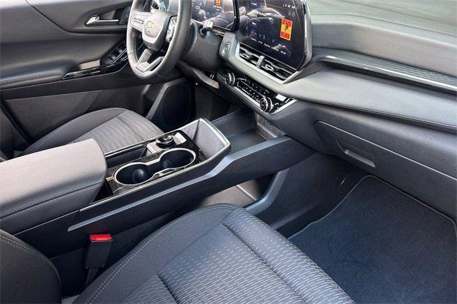 used 2026 Chevrolet Equinox car, priced at $27,500