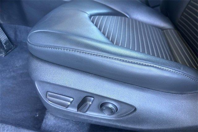 used 2022 Toyota Highlander car, priced at $36,888