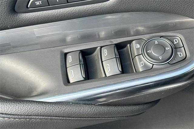 used 2024 Cadillac XT4 car, priced at $33,000