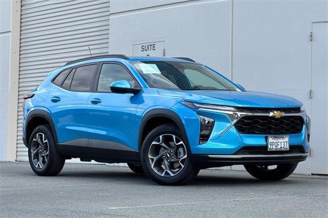 used 2025 Chevrolet Trax car