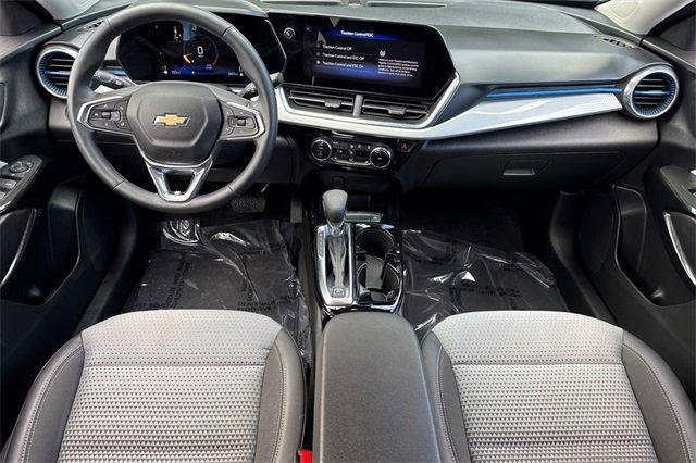 used 2025 Chevrolet Trax car