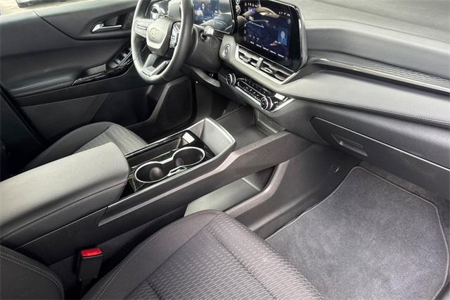 used 2025 Chevrolet Equinox car, priced at $27,000
