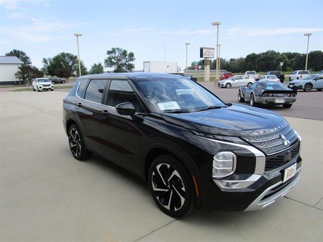 used 2022 Mitsubishi Outlander car, priced at $27,490