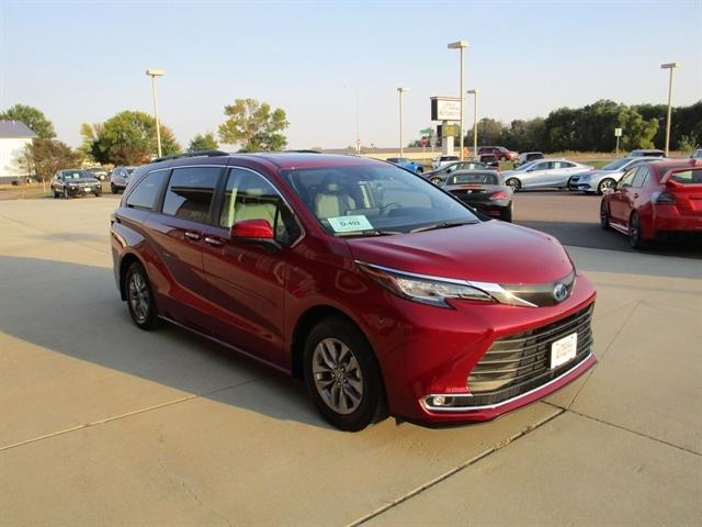 used 2022 Toyota Sienna car, priced at $48,990