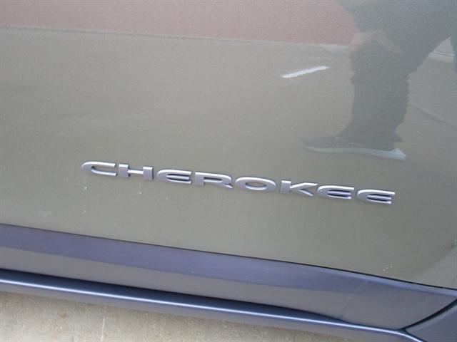 used 2021 Jeep Cherokee car, priced at $26,990