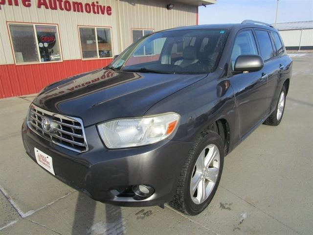 used 2009 Toyota Highlander car, priced at $13,500