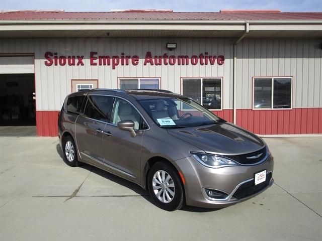 used 2018 Chrysler Pacifica car, priced at $18,990