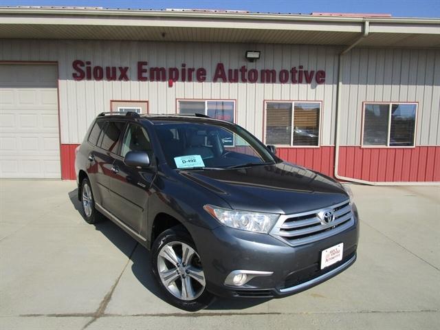 used 2012 Toyota Highlander car, priced at $14,990