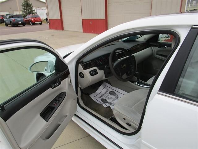 used 2015 Chevrolet Impala Limited car, priced at $11,900