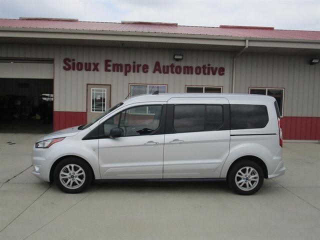 used 2022 Ford Transit Connect car, priced at $24,999