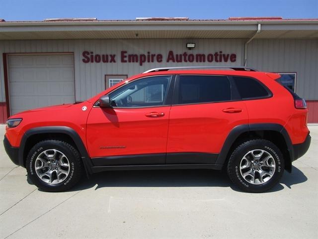 used 2021 Jeep Cherokee car, priced at $27,990