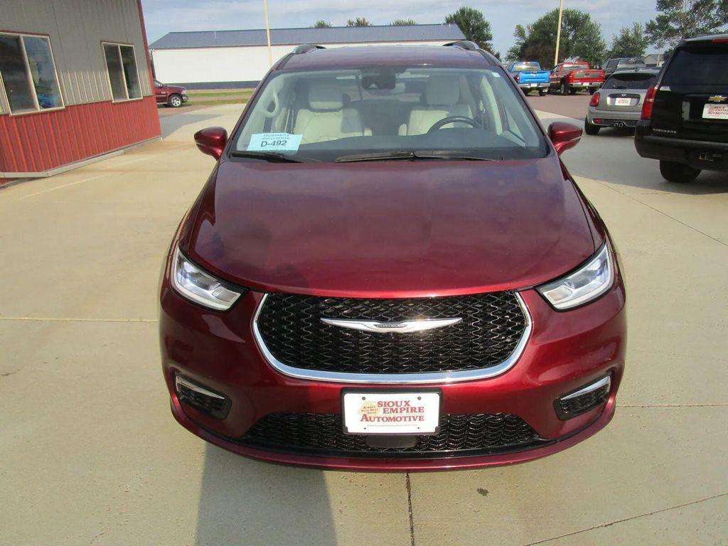 used 2021 Chrysler Pacifica car, priced at $21,890